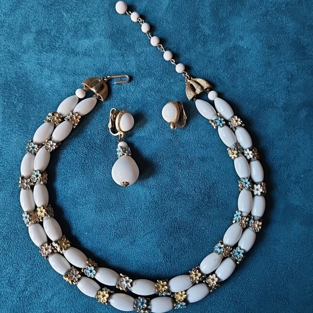 Vintage Alfred Philippe CROWN TRIFARI White and Gold Double-Strand Necklace Set